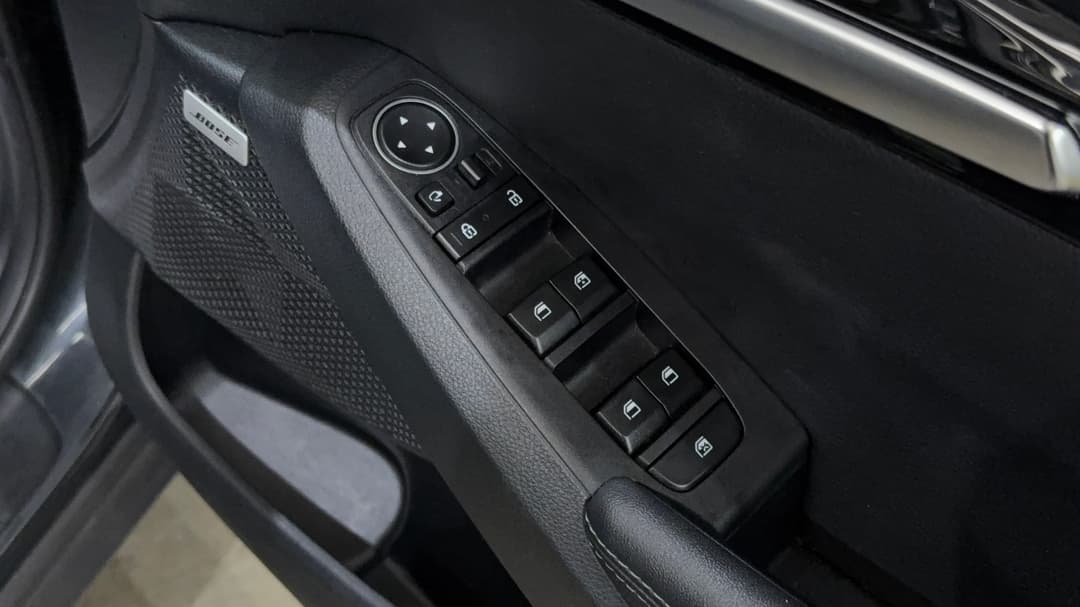 2022 Kia Seltos Gt-line (AWD), Automatic, 26650 km, Drivers Side Door Panel Controls
