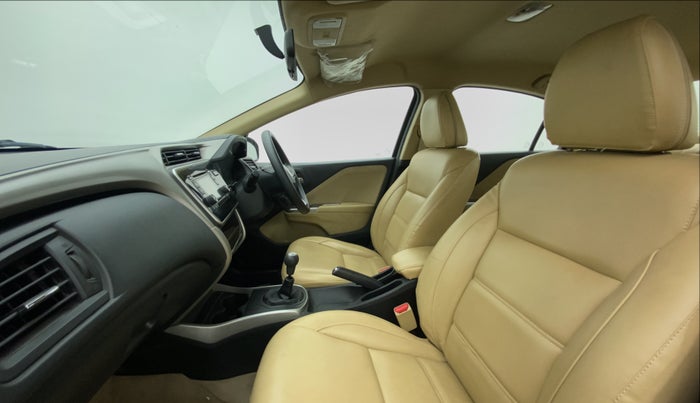 2016 Honda City V MT PETROL, Petrol, Manual, 28,180 km, Right Side Front Door Cabin