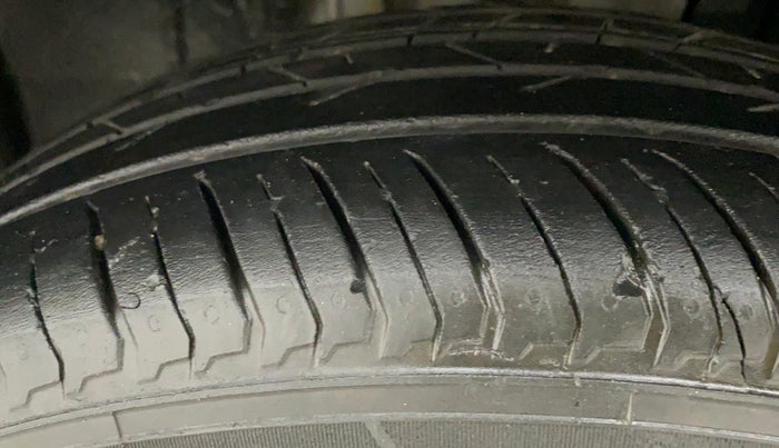 2022 Nissan MAGNITE XV TURBO, Petrol, Manual, 12,963 km, Left Front Tyre Tread