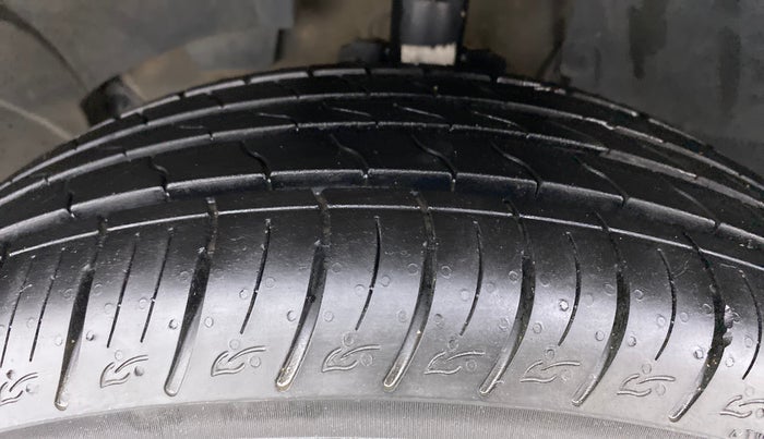2015 Nissan Terrano XV D THP 110 PS, Diesel, Manual, 87,833 km, Left Front Tyre Tread