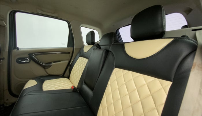 2015 Nissan Terrano XV D THP 110 PS, Diesel, Manual, 87,833 km, Right Side Rear Door Cabin