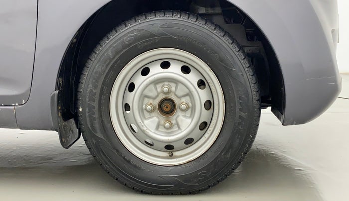 2015 Hyundai Eon ERA PLUS, Petrol, Manual, 59,866 km, Right Front Wheel