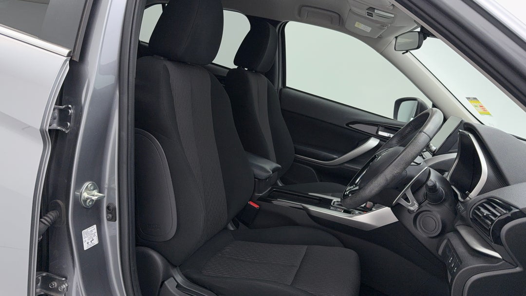 2023 Mitsubishi Eclipse Cross Ls (2wd), Automatic, 22055 km, Right Side Front Door Cabin View