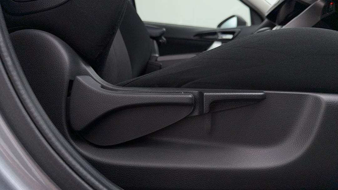 2023 Mitsubishi Eclipse Cross Ls (2wd), Automatic, 22055 km, Drivers Side Adjustment Panel