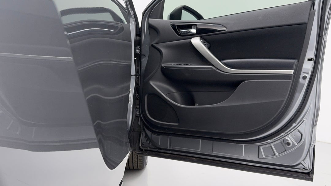 2023 Mitsubishi Eclipse Cross Ls (2wd), Automatic, 22055 km, Speaker View