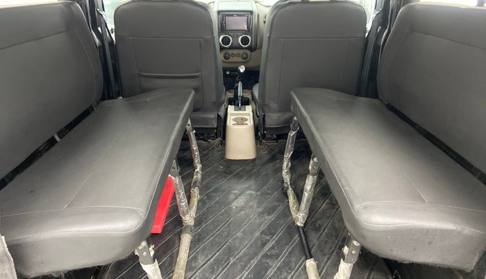 2019 Mahindra Thar CRDE 4X4 AC, Diesel, Manual, 18,253 km, Right Side Rear Door Cabin
