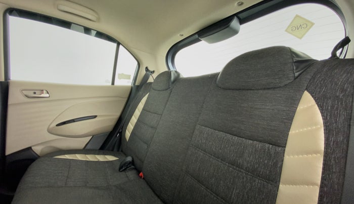 2019 Hyundai NEW SANTRO SPORTZ CNG, CNG, Manual, 63,793 km, Right Side Rear Door Cabin