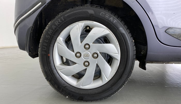 2019 Hyundai NEW SANTRO SPORTZ CNG, CNG, Manual, 63,793 km, Right Rear Wheel