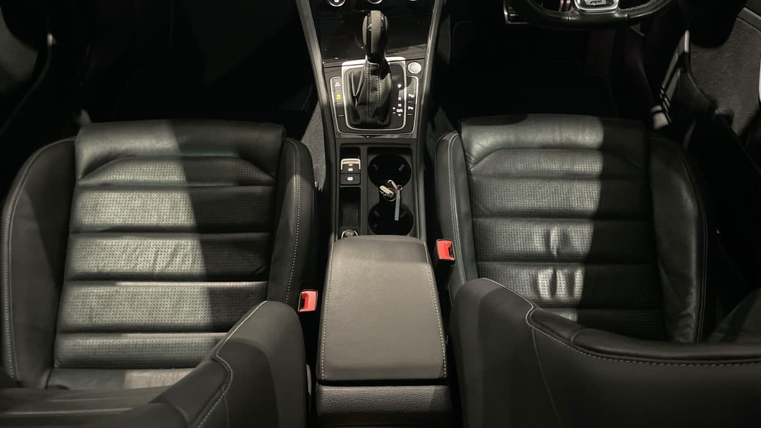 2019 Volkswagen Golf 110 Tsi Highline, Automatic, 84797 km, Center Console