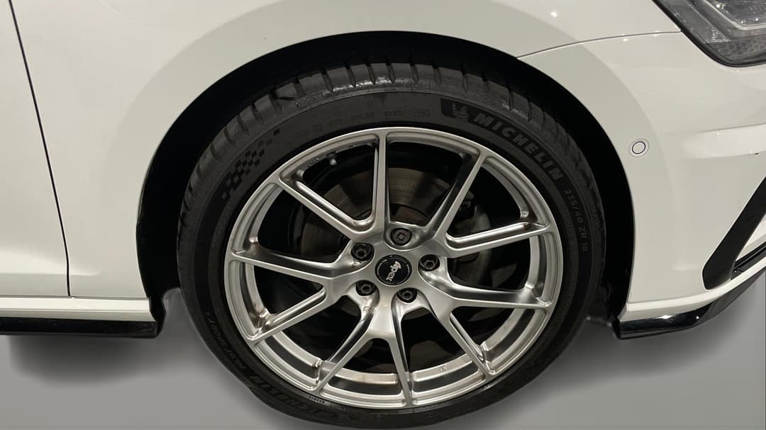 2019 Volkswagen Golf 110 Tsi Highline, Automatic, 84797 km, Right Front Wheel