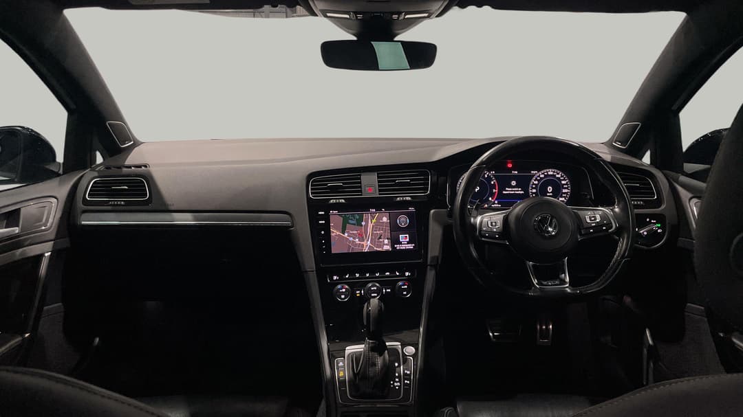 2019 Volkswagen Golf 110 Tsi Highline, Automatic, 84797 km, Dashboard View