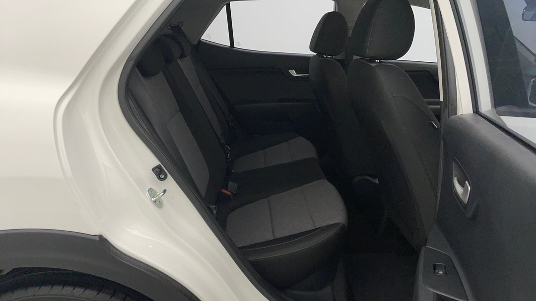 2023 Kia Stonic S, Automatic, 20000 km, Right Side Rear Door Cabin View