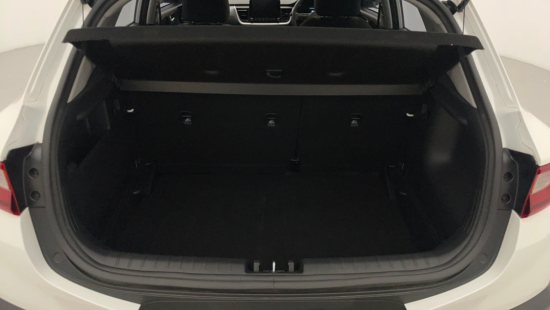 2023 Kia Stonic S, Automatic, 20000 km, Boot Inside View