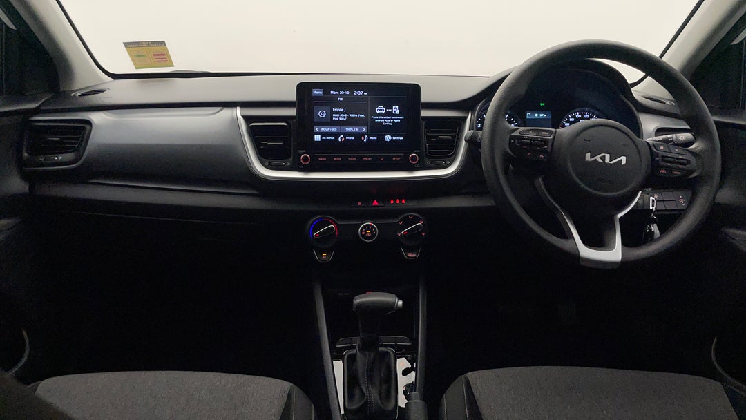 2023 Kia Stonic S, Automatic, 20000 km, Dashboard View