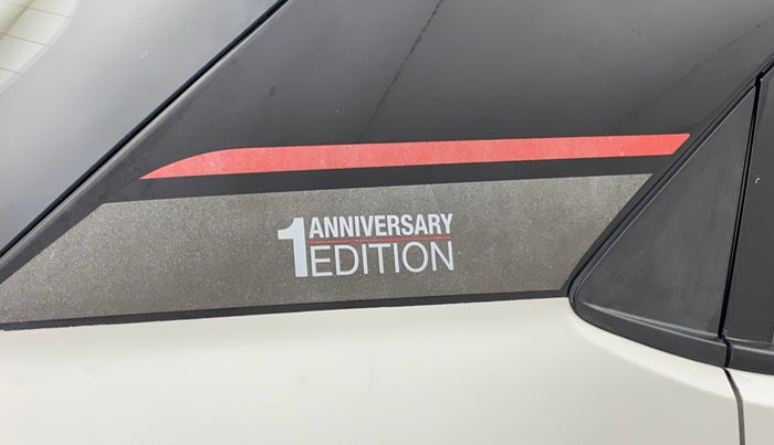 2016 Hyundai Creta SX PLUS  ANNIVERSARY EDITION 1.6 PETROL, Petrol, Manual, 68,339 km, Right quarter panel - Graphic sticker