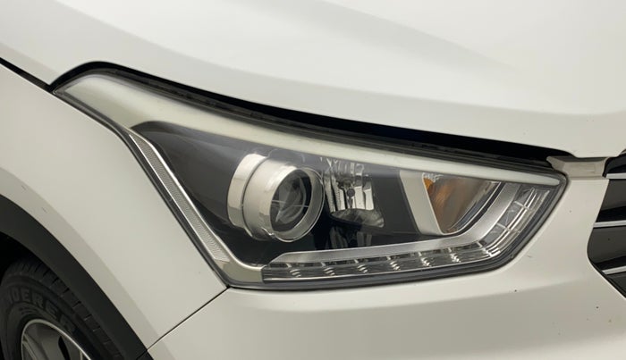 2016 Hyundai Creta SX PLUS  ANNIVERSARY EDITION 1.6 PETROL, Petrol, Manual, 68,339 km, Right headlight - Minor scratches