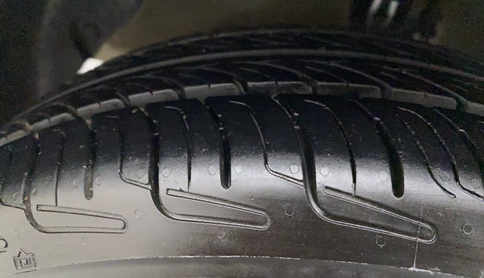 2019 Hyundai Grand i10 SPORTZ 1.2 KAPPA VTVT, Petrol, Manual, 51,183 km, Left Front Tyre Tread