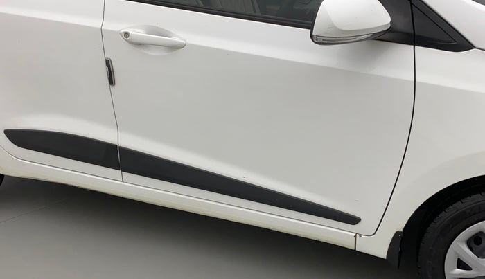 2019 Hyundai Grand i10 SPORTZ 1.2 KAPPA VTVT, Petrol, Manual, 51,183 km, Driver-side door - Minor scratches