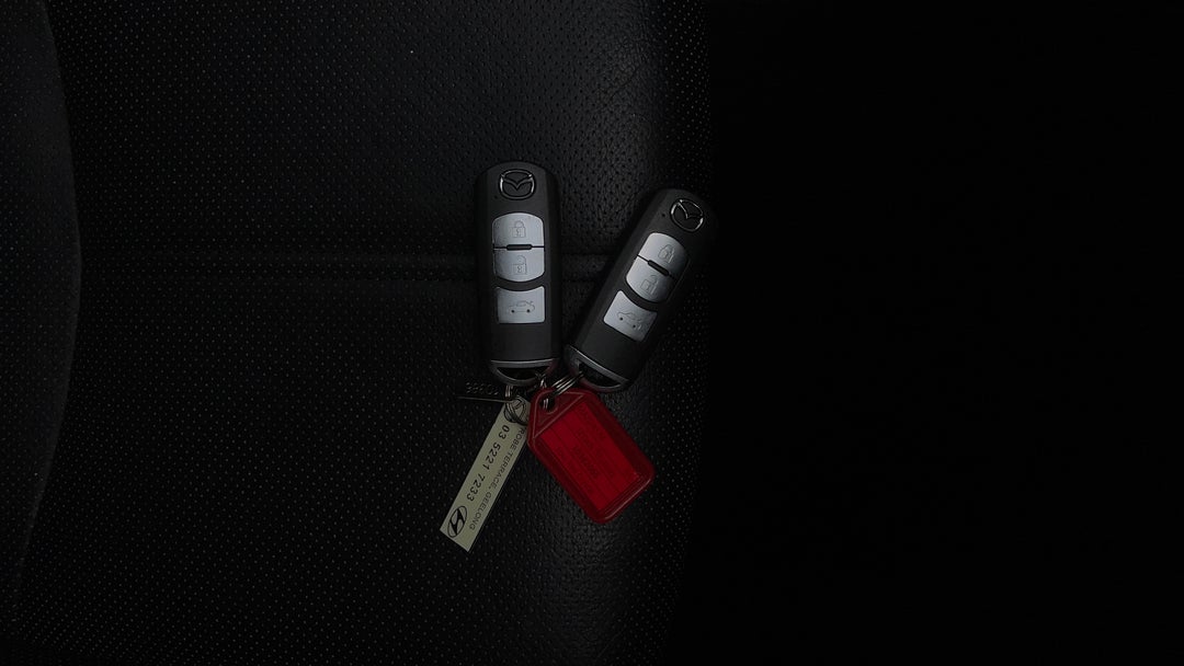 2018 Mazda 3 Touring, Automatic, 62409 km, Key Close-up