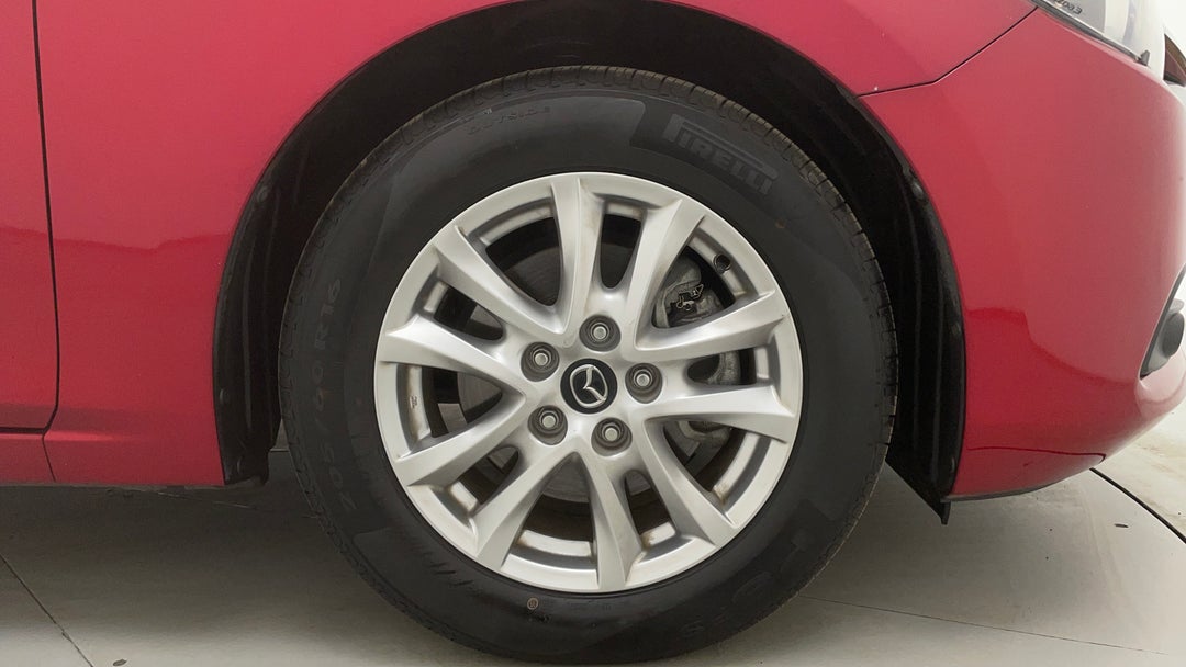2018 Mazda 3 Touring, Automatic, 62409 km, Right Front Wheel