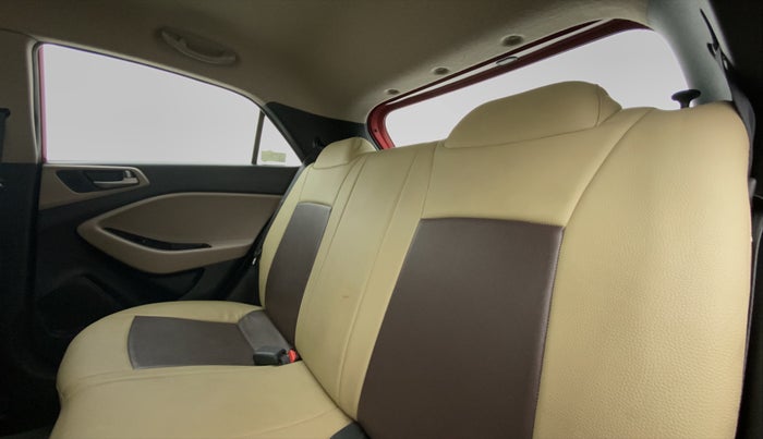 2016 Hyundai Elite i20 Sportz 1.2 VTVT MT, Petrol, Manual, 69,901 km, Right Side Rear Door Cabin