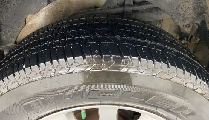 2018 Mahindra XUV500 W7 FWD, Diesel, Manual, 46,337 km, Left Rear Tyre Tread