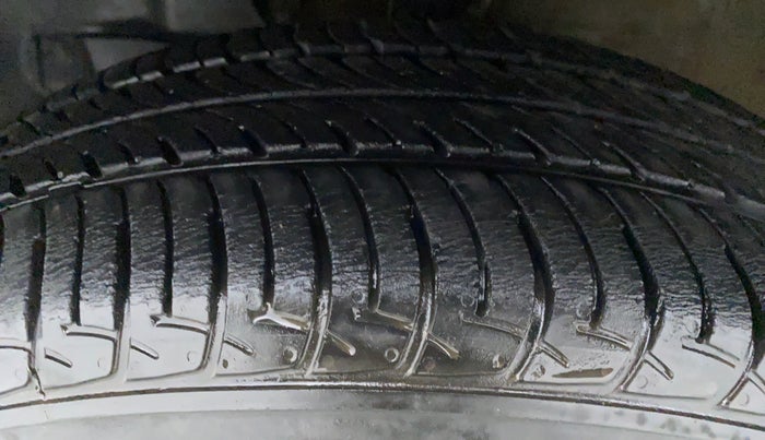 2019 Maruti New Wagon-R 1.0 VXI (O), Petrol, Manual, 14,788 km, Left Front Tyre Tread
