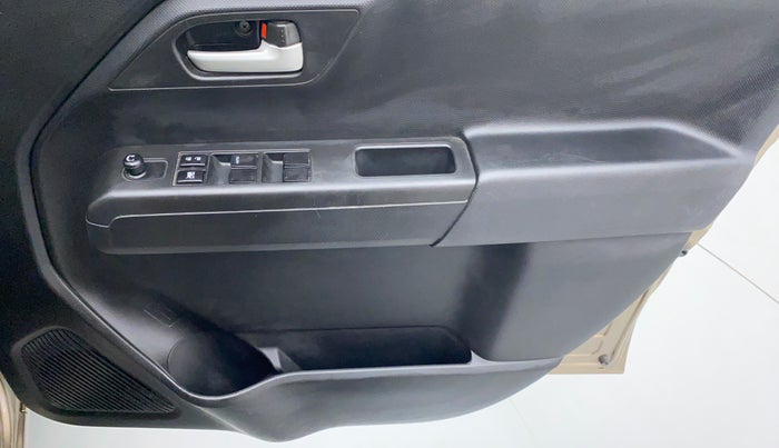 2019 Maruti New Wagon-R 1.0 VXI (O), Petrol, Manual, 14,788 km, Driver Side Door Panels Control