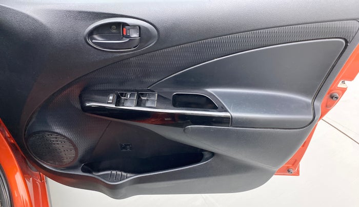 2015 Toyota Etios CROSS 1.2 G, Petrol, Manual, 28,401 km, Driver Side Door Panels Control
