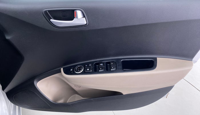 2017 Hyundai Grand i10 ASTA 1.2 KAPPA VTVT, Petrol, Manual, 32,491 km, Driver Side Door Panels Control