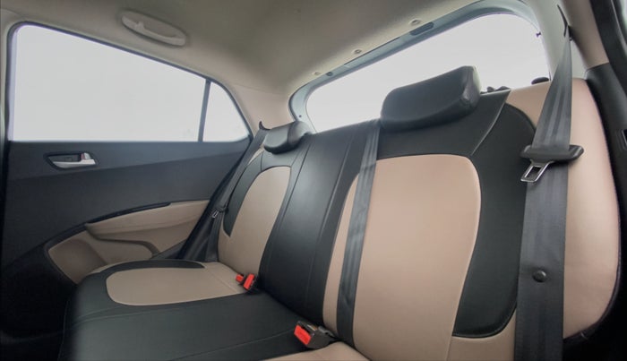 2017 Hyundai Grand i10 ASTA 1.2 KAPPA VTVT, Petrol, Manual, 32,491 km, Right Side Rear Door Cabin