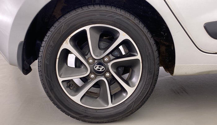 2017 Hyundai Grand i10 ASTA 1.2 KAPPA VTVT, Petrol, Manual, 32,491 km, Right Rear Wheel