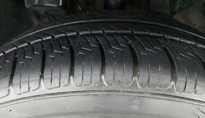 2017 Tata Tiago XZ 1.05 REVOTORQ, Diesel, Manual, 74,738 km, Left Front Tyre Tread