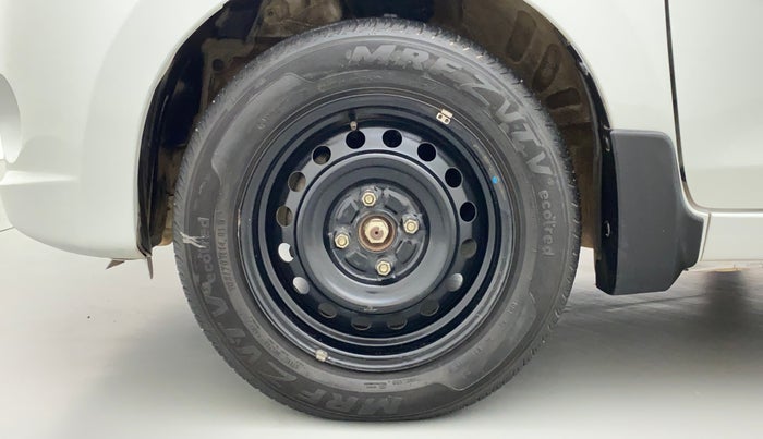 2015 Maruti Celerio VXI d, Petrol, Manual, 49,759 km, Left Front Wheel