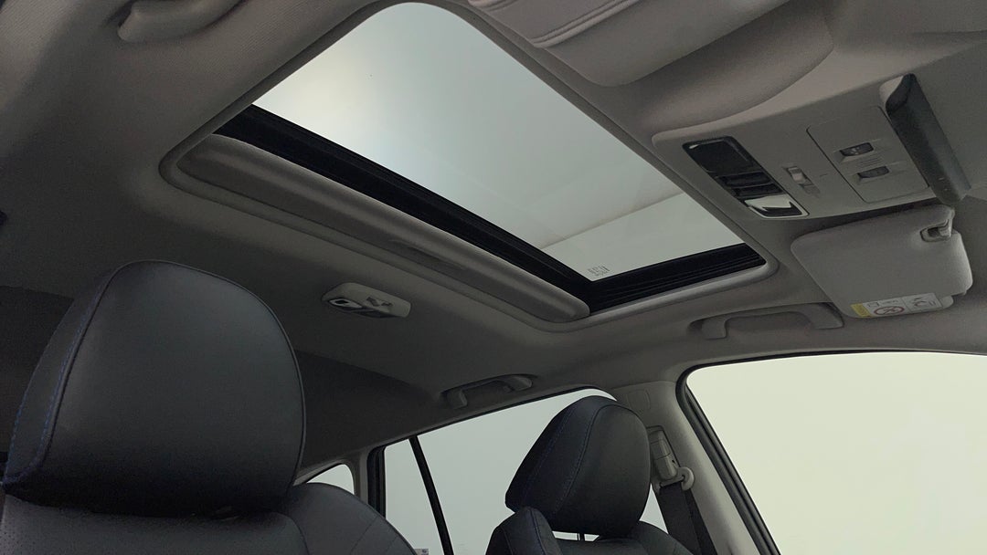 Interior Sunroof/Moonroof