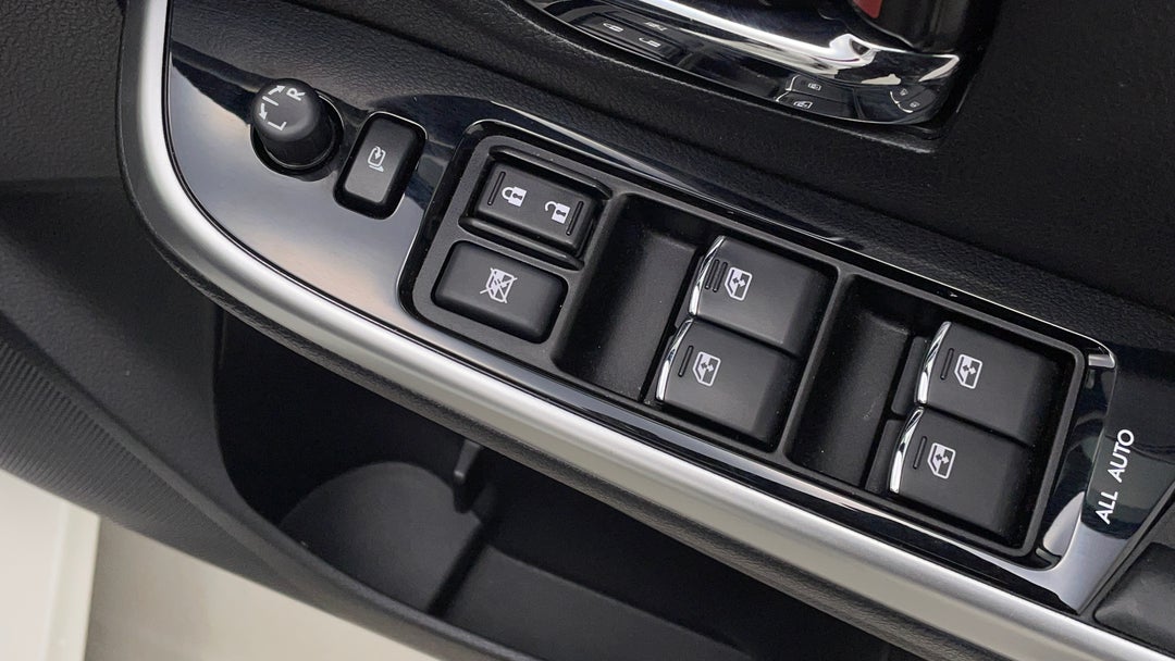 Drivers Side Door Panel Controls