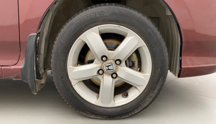 2012 Honda City 1.5L I-VTEC S MT, Petrol, Manual, 1,01,800 km, Right Front Wheel