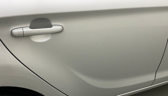 2011 Hyundai i20 MAGNA (O) 1.2, Petrol, Manual, 43,570 km, Right rear door - Minor scratches