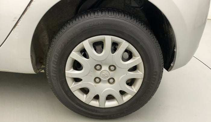 2011 Hyundai i20 MAGNA (O) 1.2, Petrol, Manual, 43,570 km, Left Rear Wheel