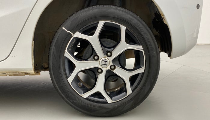 2017 Honda Jazz 1.2 V AT, Petrol, Automatic, 63,767 km, Left Rear Wheel