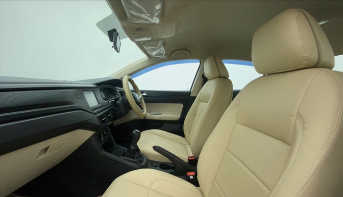 2023 Volkswagen VIRTUS COMFORTLINE TSI 1.0 MT, Petrol, Manual, 7,645 km, Right Side Front Door Cabin