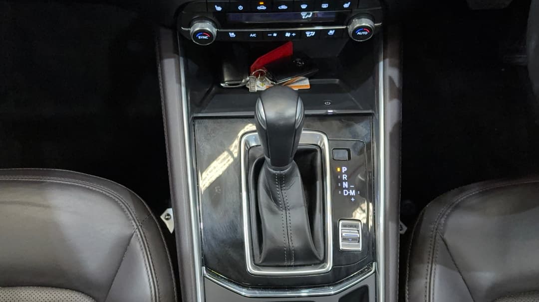 2023 Mazda CX-5 G25 Akera (AWD), Automatic, 20835 km, Gear Lever 