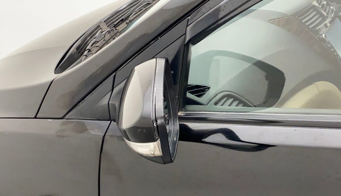 2016 Hyundai Verna 1.6 CRDI SX, Diesel, Manual, 69,384 km, Left rear-view mirror - Indicator light has minor damage