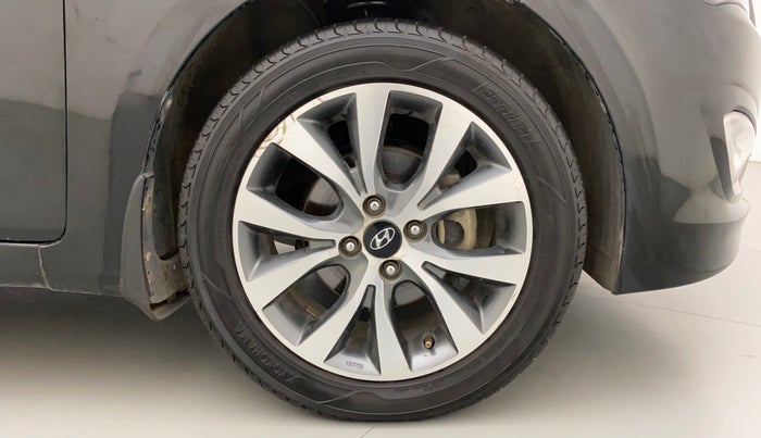 2016 Hyundai Verna 1.6 CRDI SX, Diesel, Manual, 69,384 km, Right Front Wheel