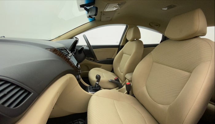 2016 Hyundai Verna 1.6 CRDI SX, Diesel, Manual, 69,384 km, Right Side Front Door Cabin