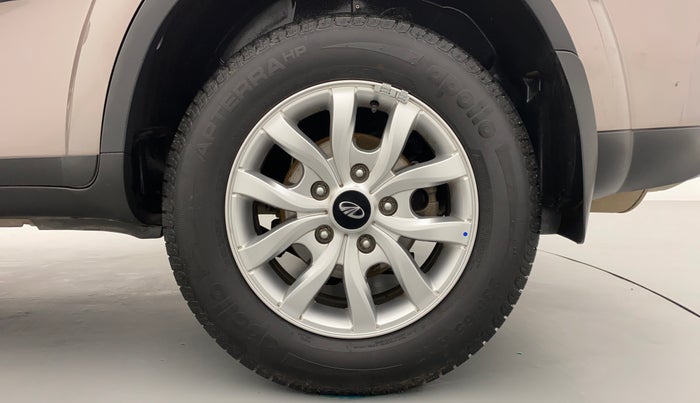 2020 Mahindra XUV500 W9, Diesel, Manual, 12,353 km, Left Rear Wheel