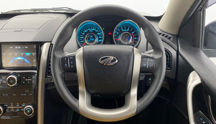 2020 Mahindra XUV500 W9, Diesel, Manual, 12,353 km, Steering Wheel
