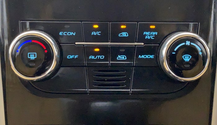 2020 Mahindra XUV500 W9, Diesel, Manual, 12,353 km, Automatic Climate Control