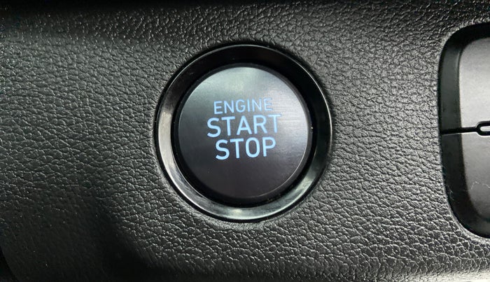 2020 Hyundai VENUE 1.0L Turbo GDI SX(O) MT, Petrol, Manual, 25,175 km, Keyless Start/ Stop Button