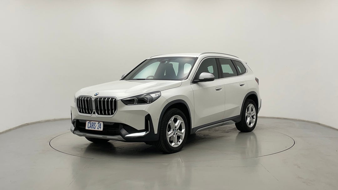 Left Front Diagonal (45- Degree) View